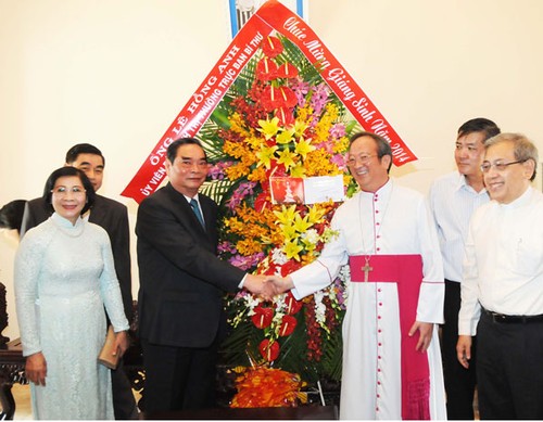 Thường trực Ban Bí thư Lê Hồng Anh chúc mừng Chủ tịch Hội đồng Giám mục Việt Nam nhân dịp Giáng sinh - ảnh 1